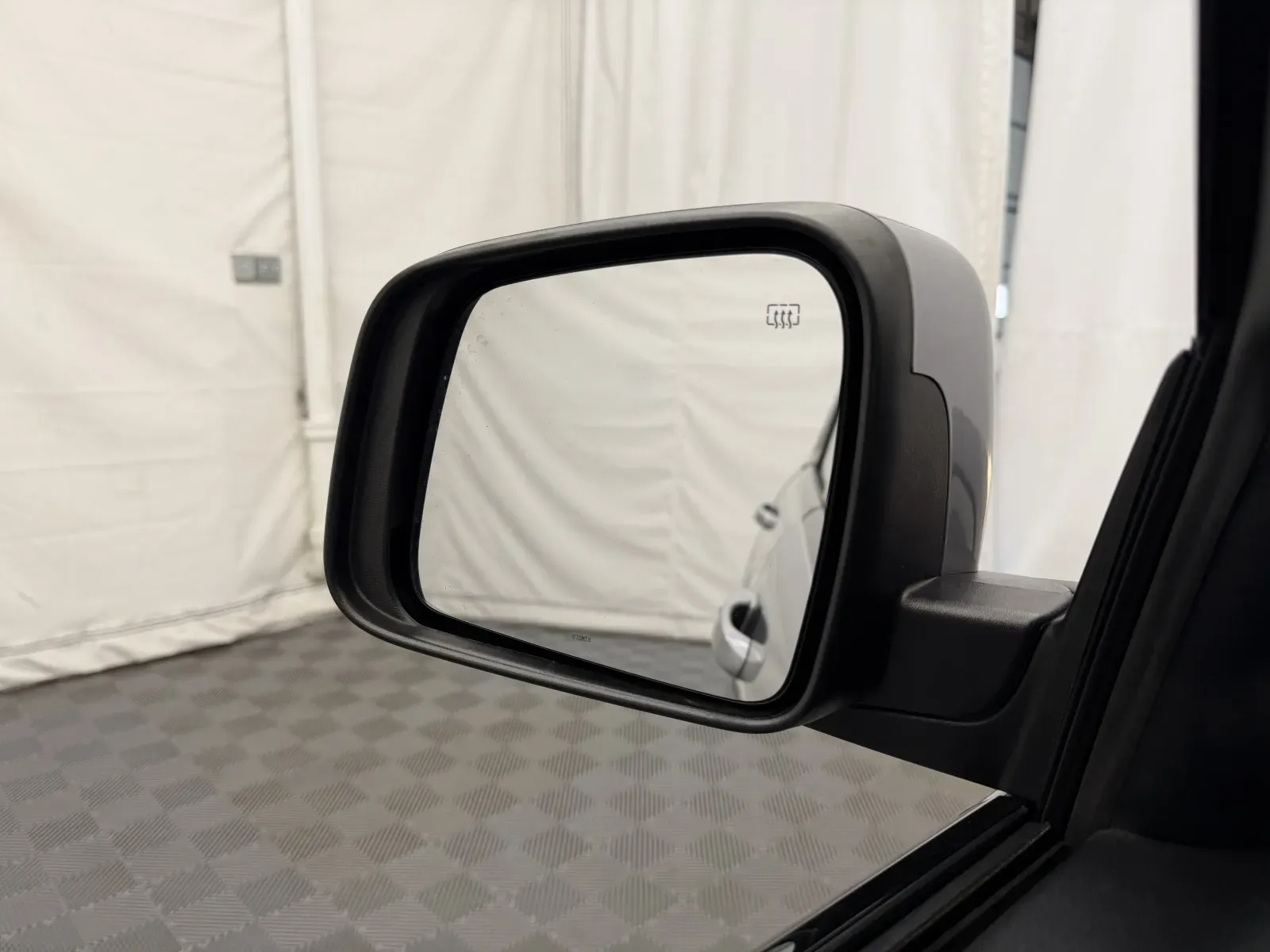 Jeep Grand Cherokee photo 16