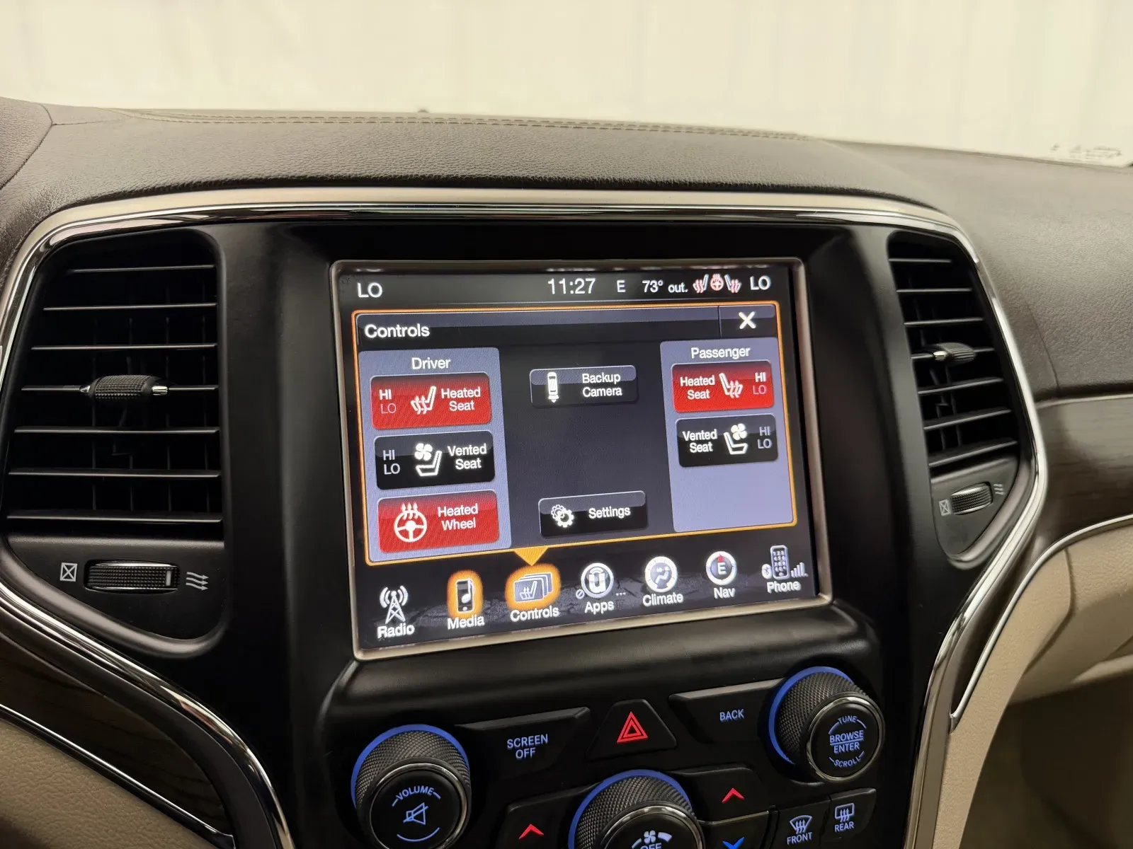 Jeep Grand Cherokee photo 22