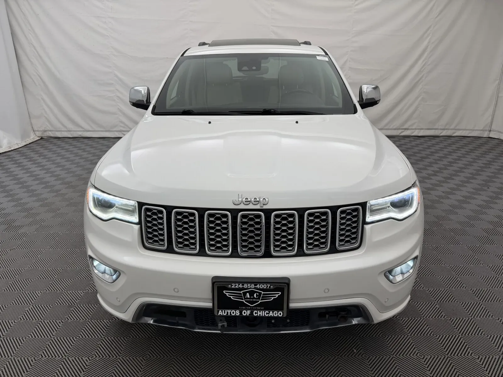 Jeep Grand Cherokee photo 3