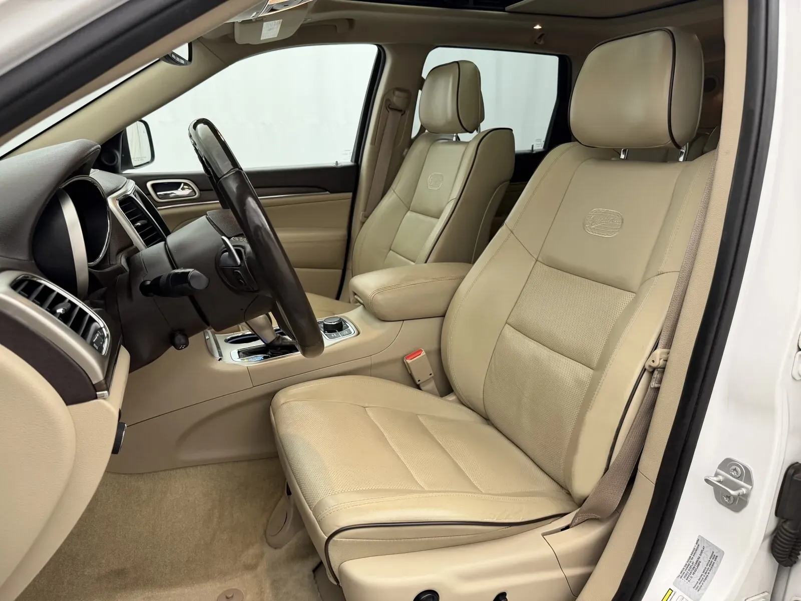 Jeep Grand Cherokee photo 10