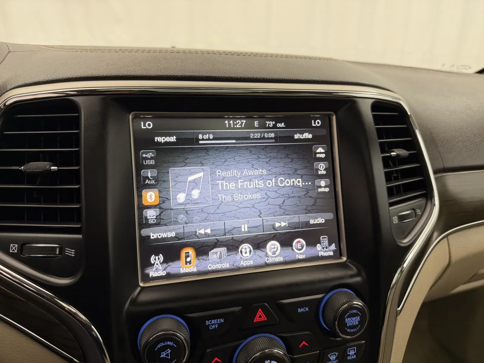 Jeep Grand Cherokee photo 29