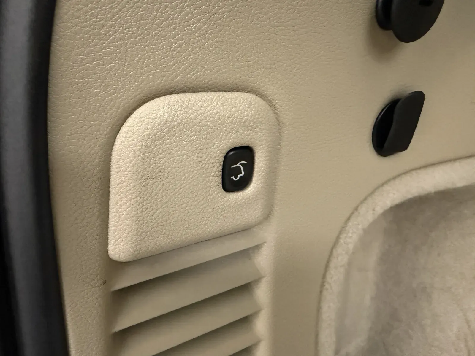 Jeep Grand Cherokee photo 37