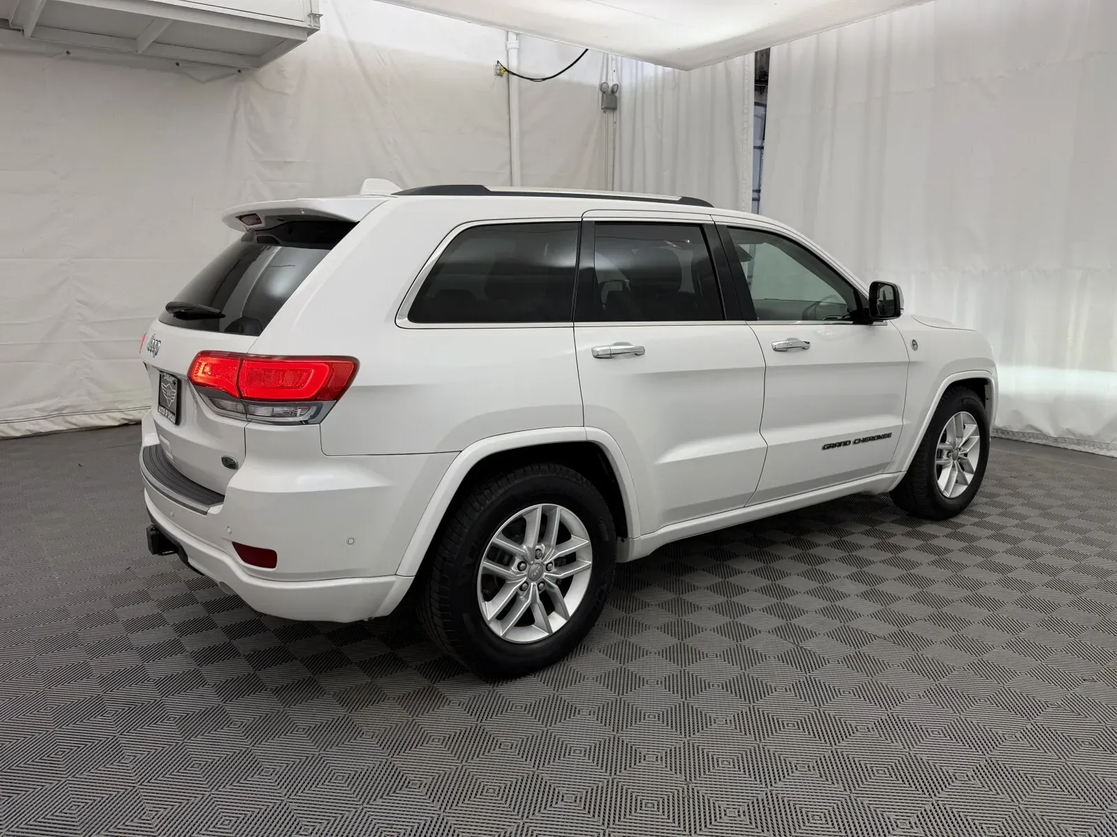 Jeep Grand Cherokee photo 6