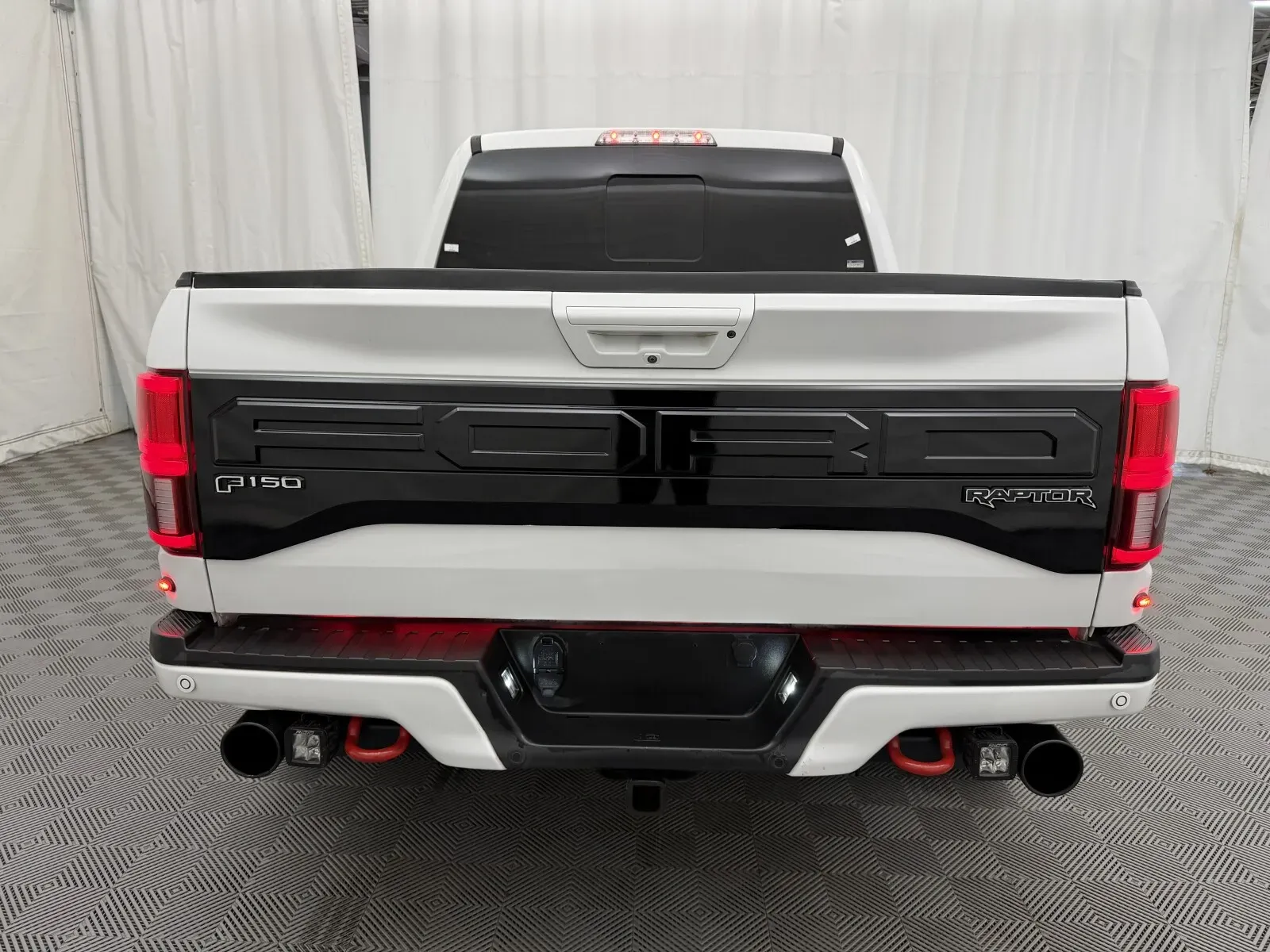 Ford F-150 photo 6