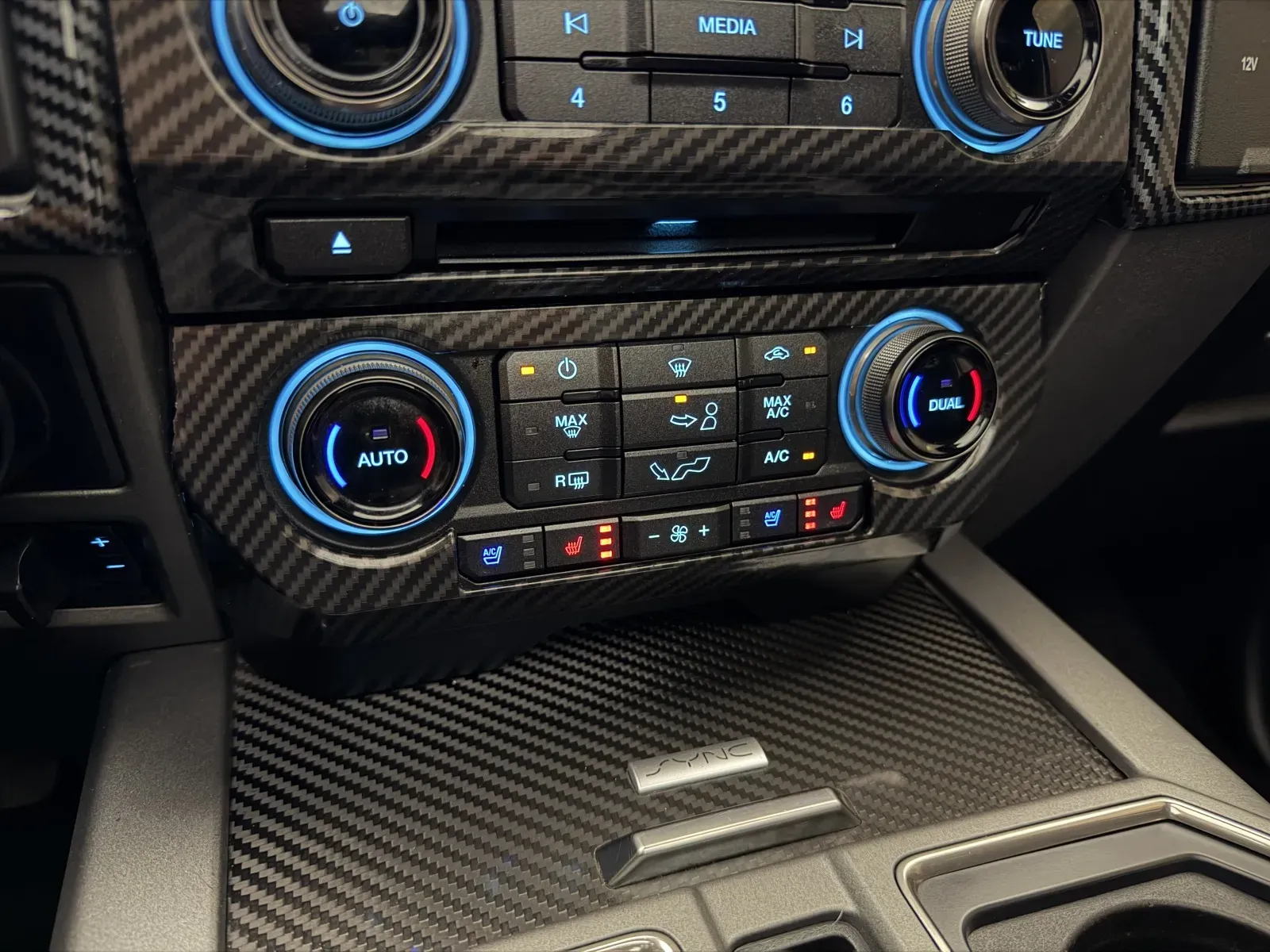 Ford F-150 photo 29