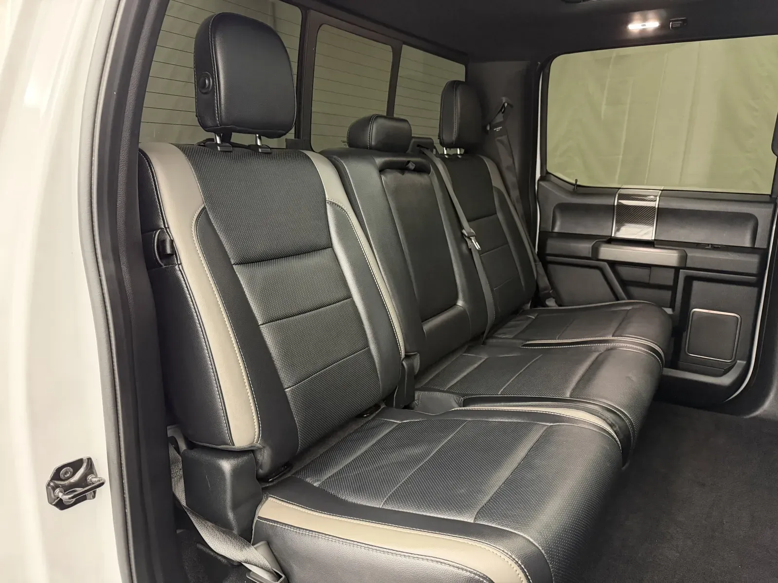 Ford F-150 photo 35