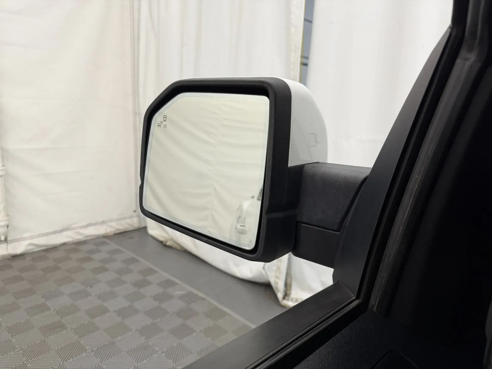Ford F-150 photo 21