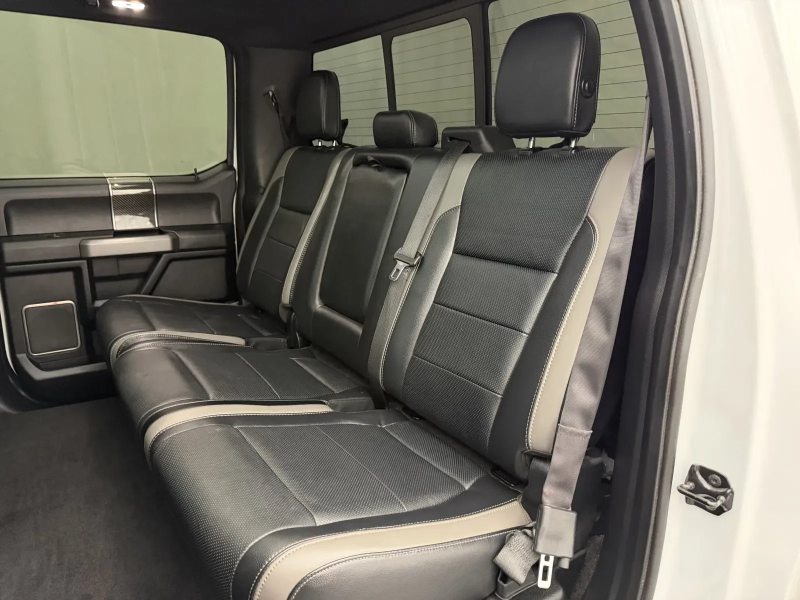 Ford F-150 photo 33