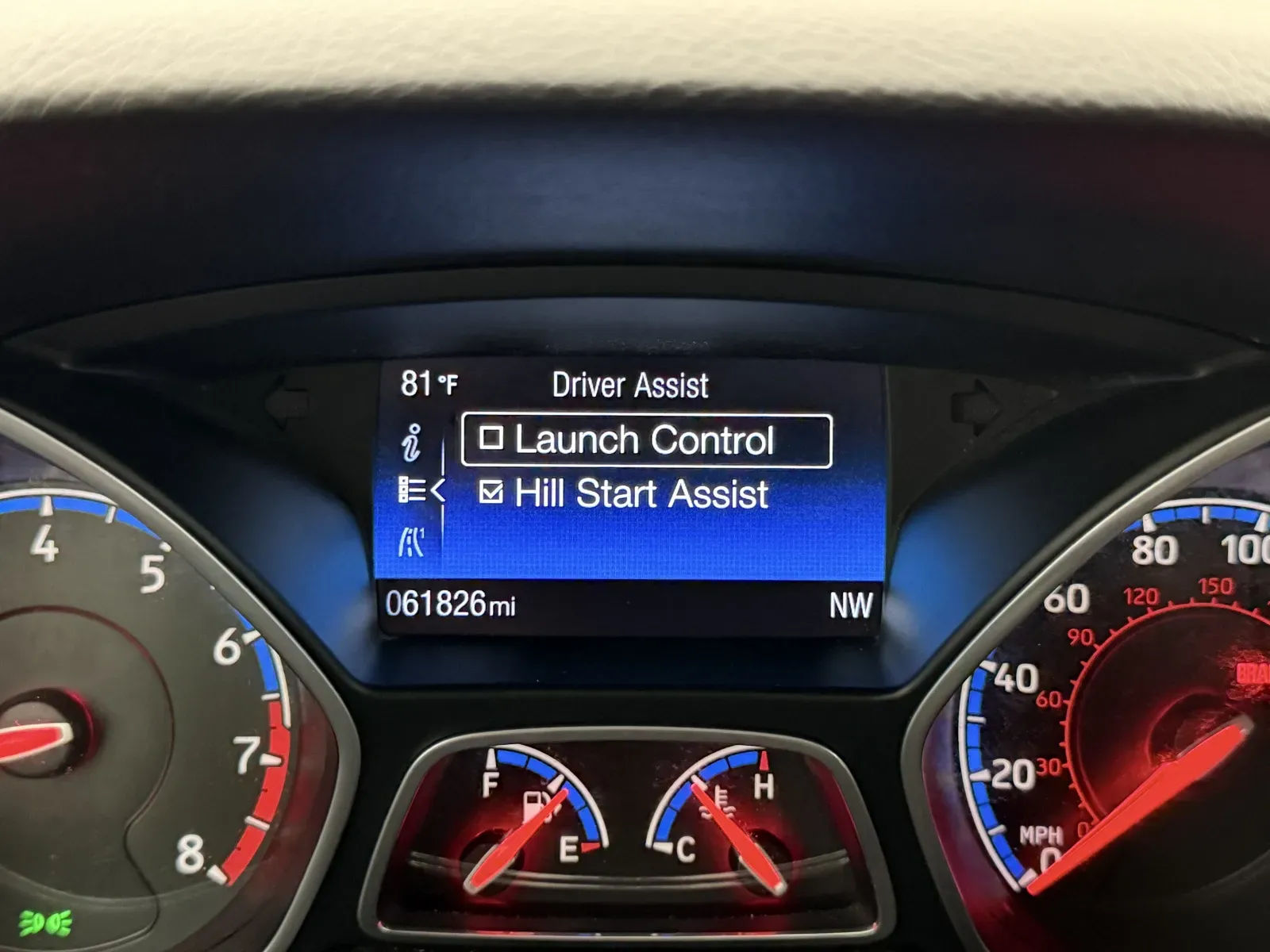 Ford Focus photo 17