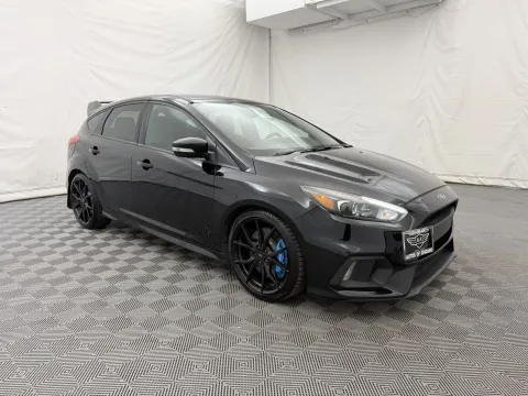 More photos of 2017 Ford Focus RS at Autos of Chicago, IL
