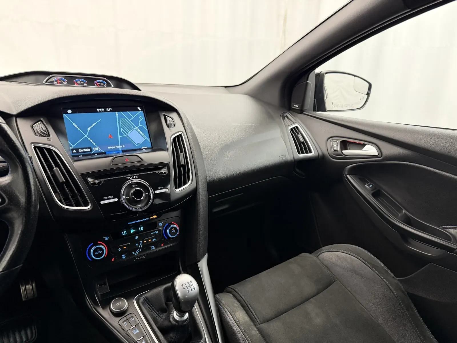 Ford Focus photo 22