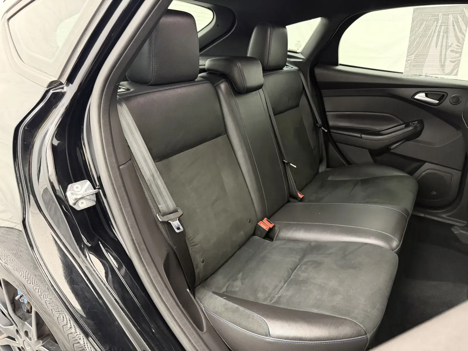 Ford Focus photo 33