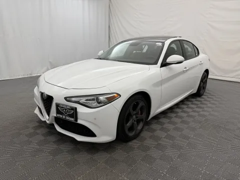 Photos of 2018 Alfa Romeo Giulia Sport for sale in Arlington Heights, IL at Autos of Chicago