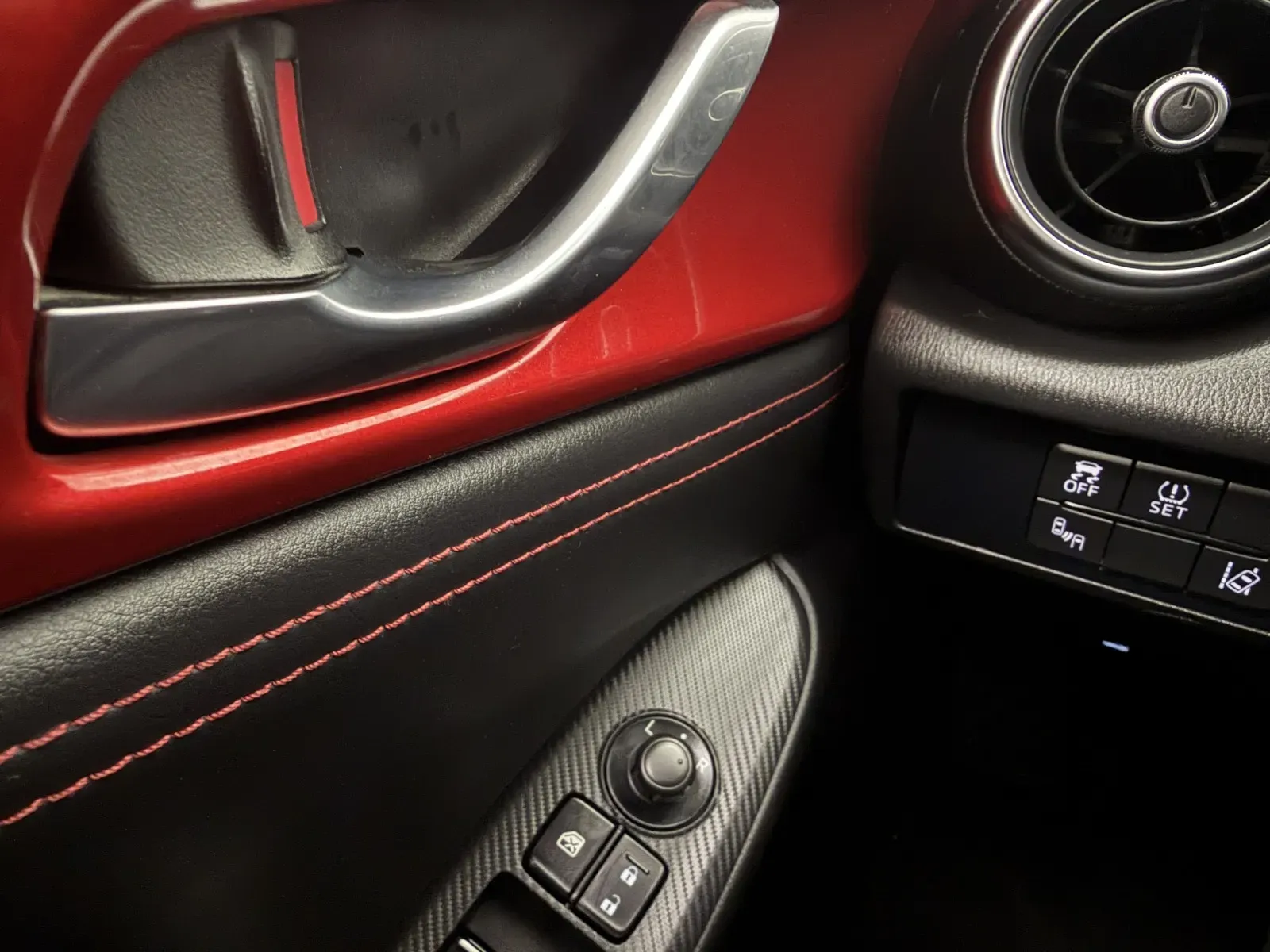 Mazda MX-5 photo 19