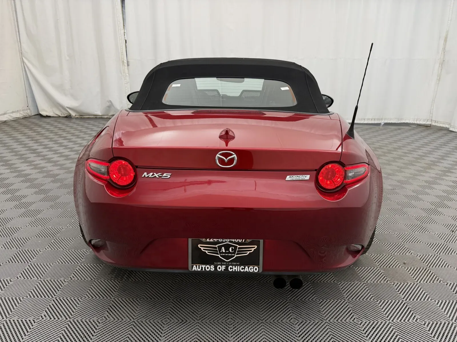 Mazda MX-5 photo 13
