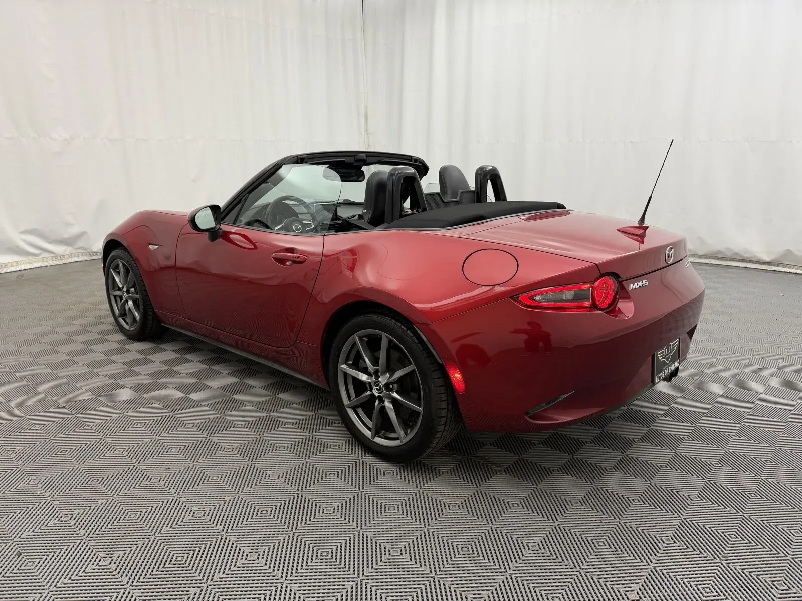 Mazda MX-5 photo 8