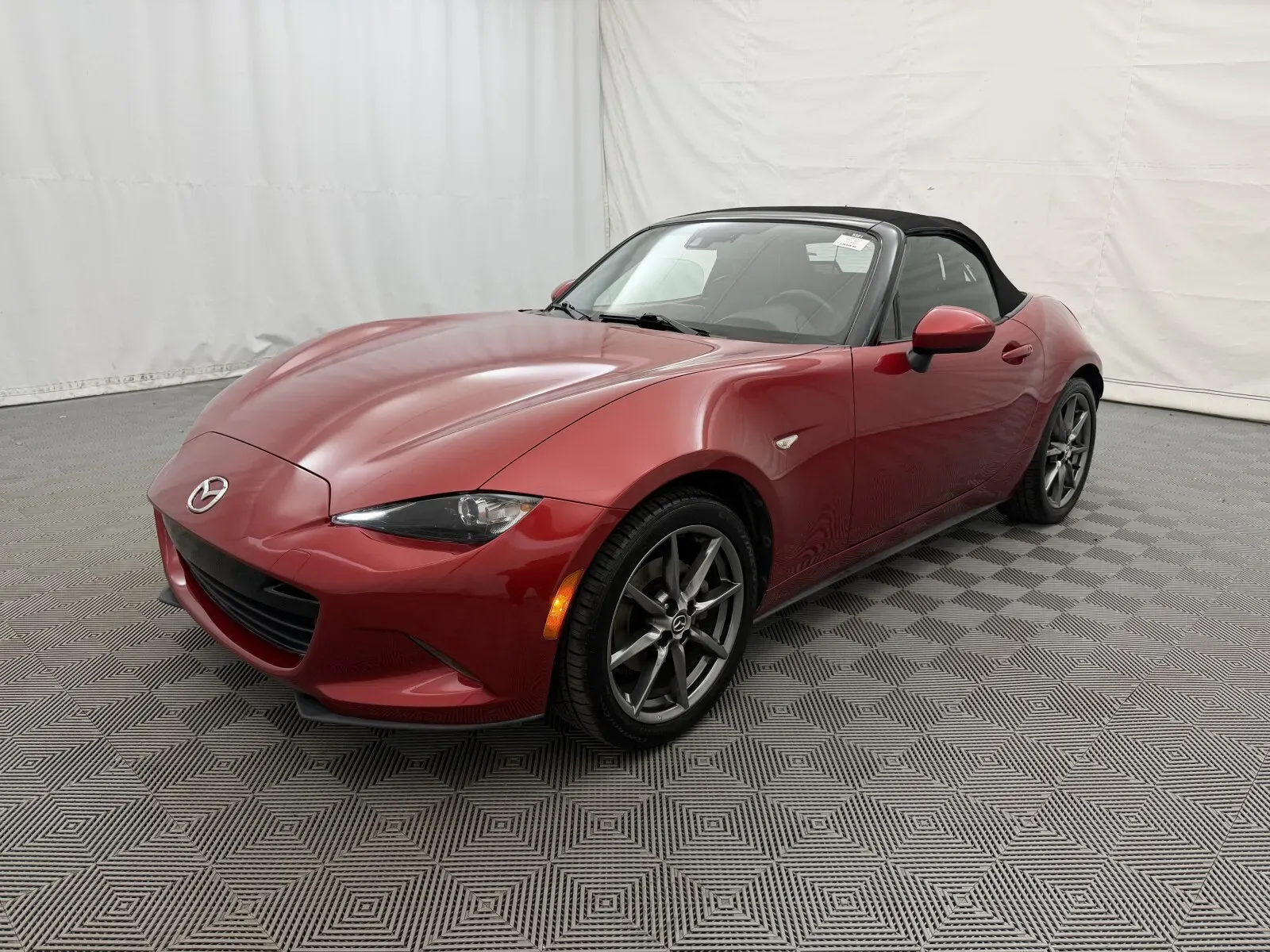 Mazda MX-5 photo 9