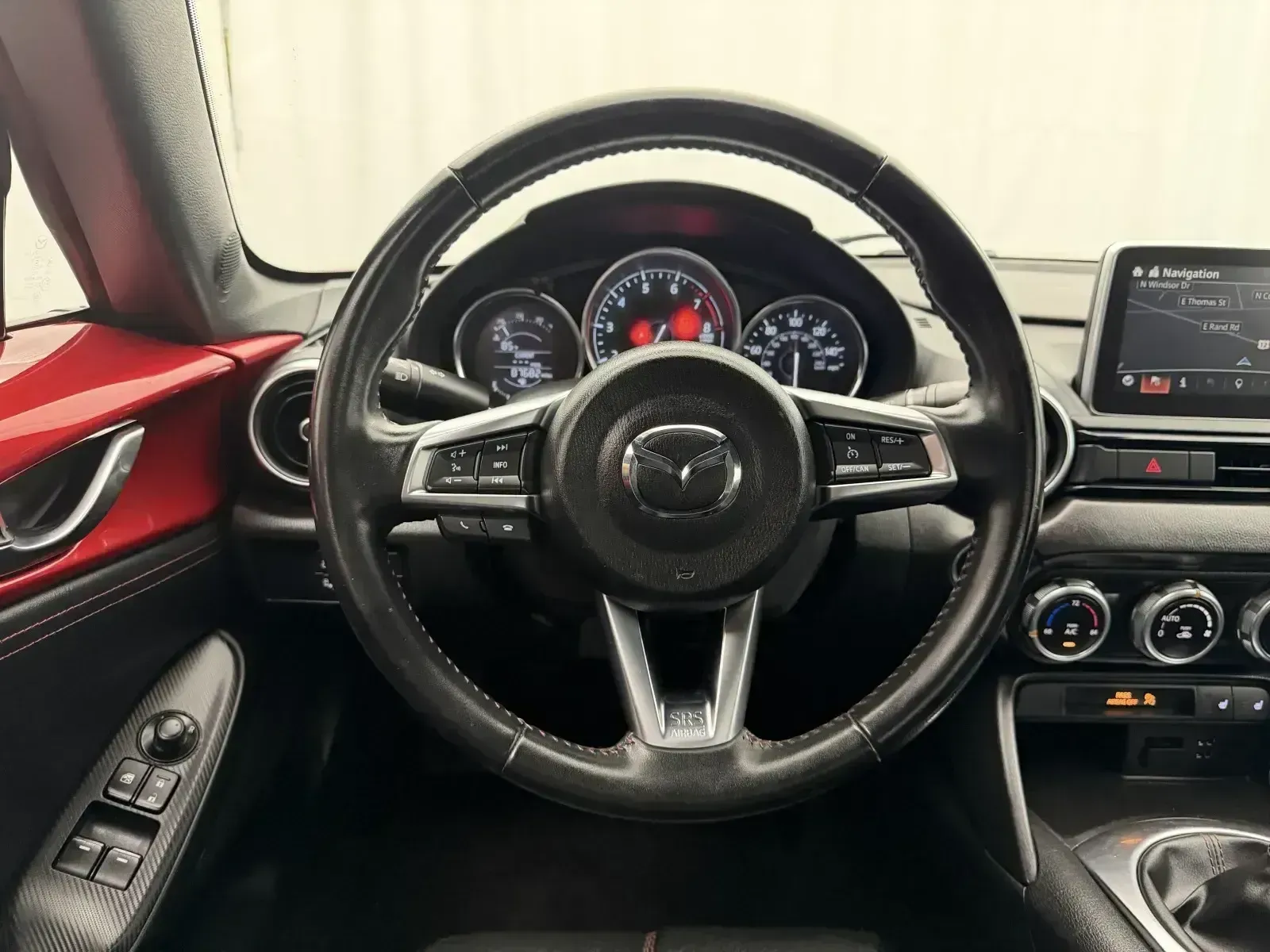 Mazda MX-5 photo 18