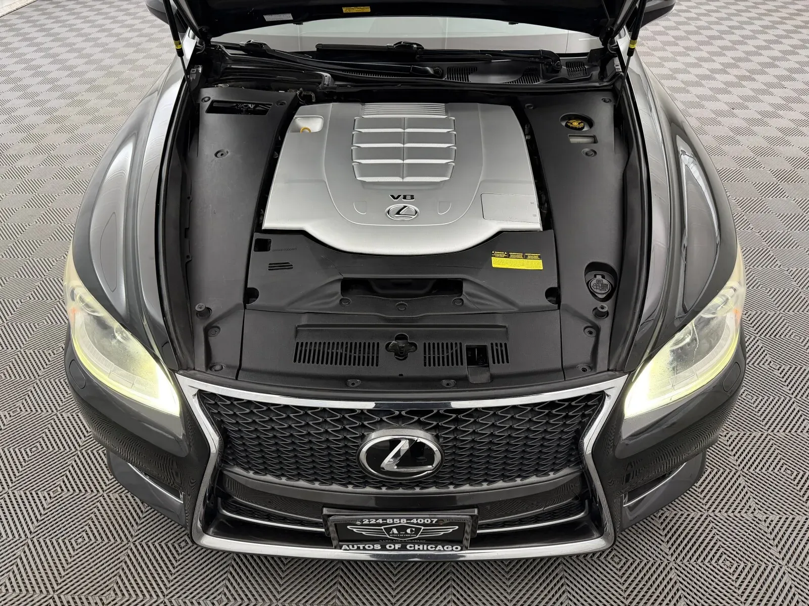 Lexus LS photo 36