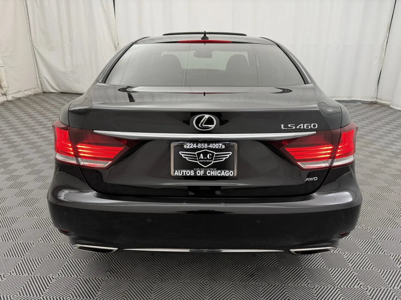 Lexus LS photo 6