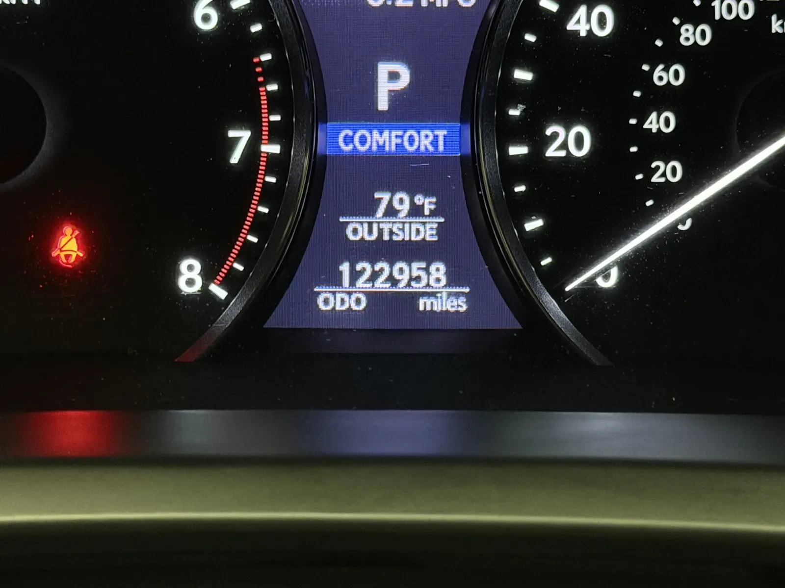 Lexus LS photo 19