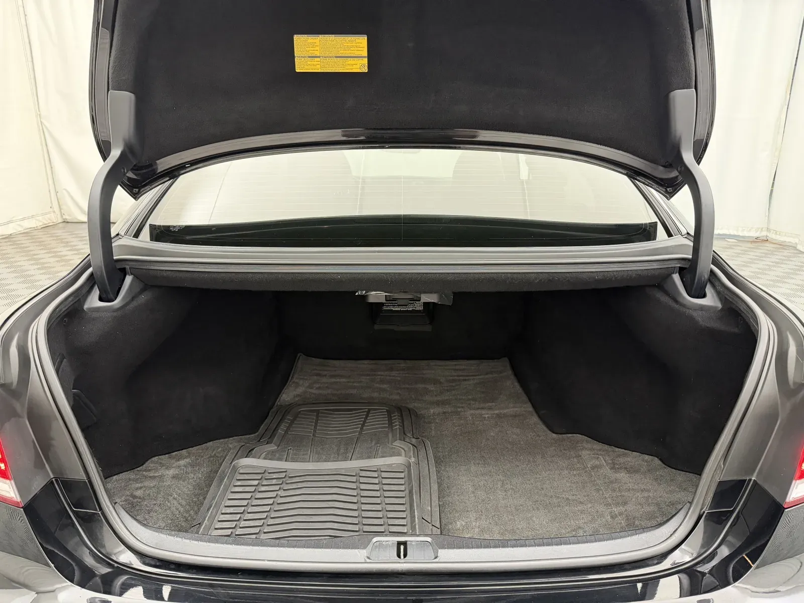Lexus LS photo 34