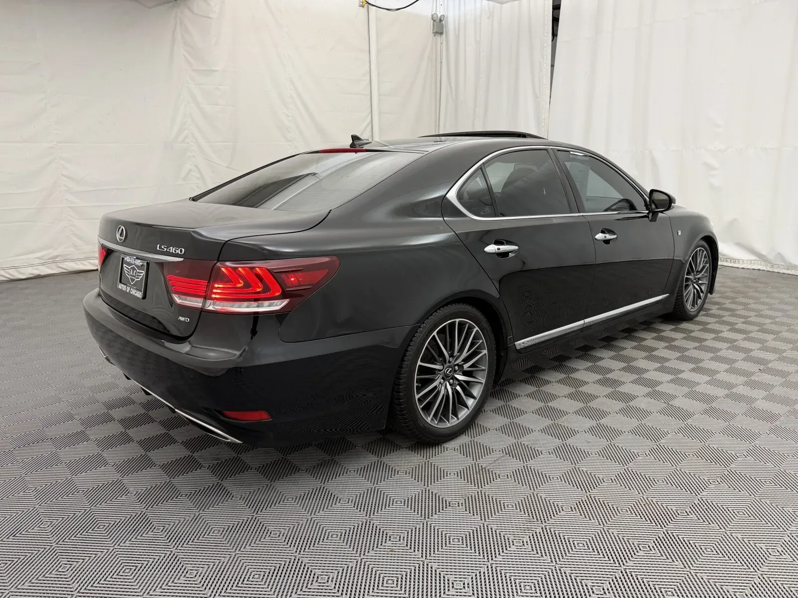 Lexus LS photo 5
