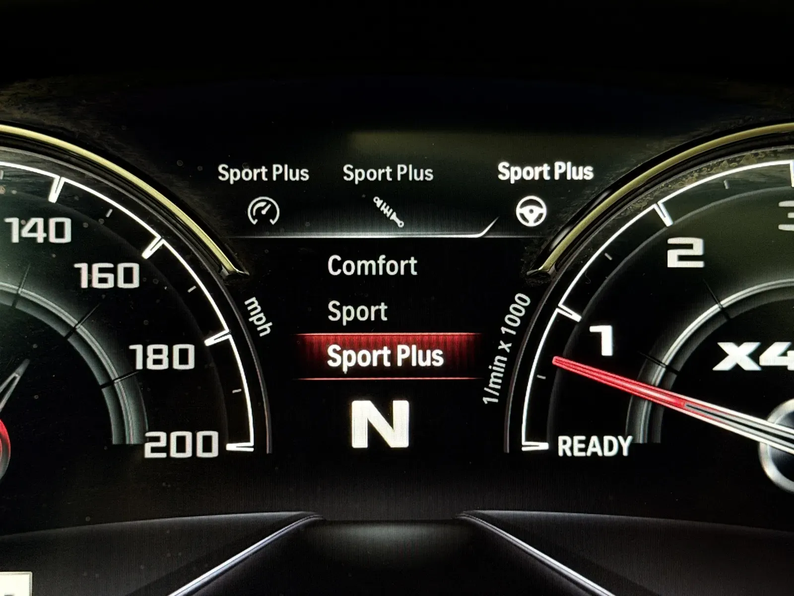 BMW X4 photo 25