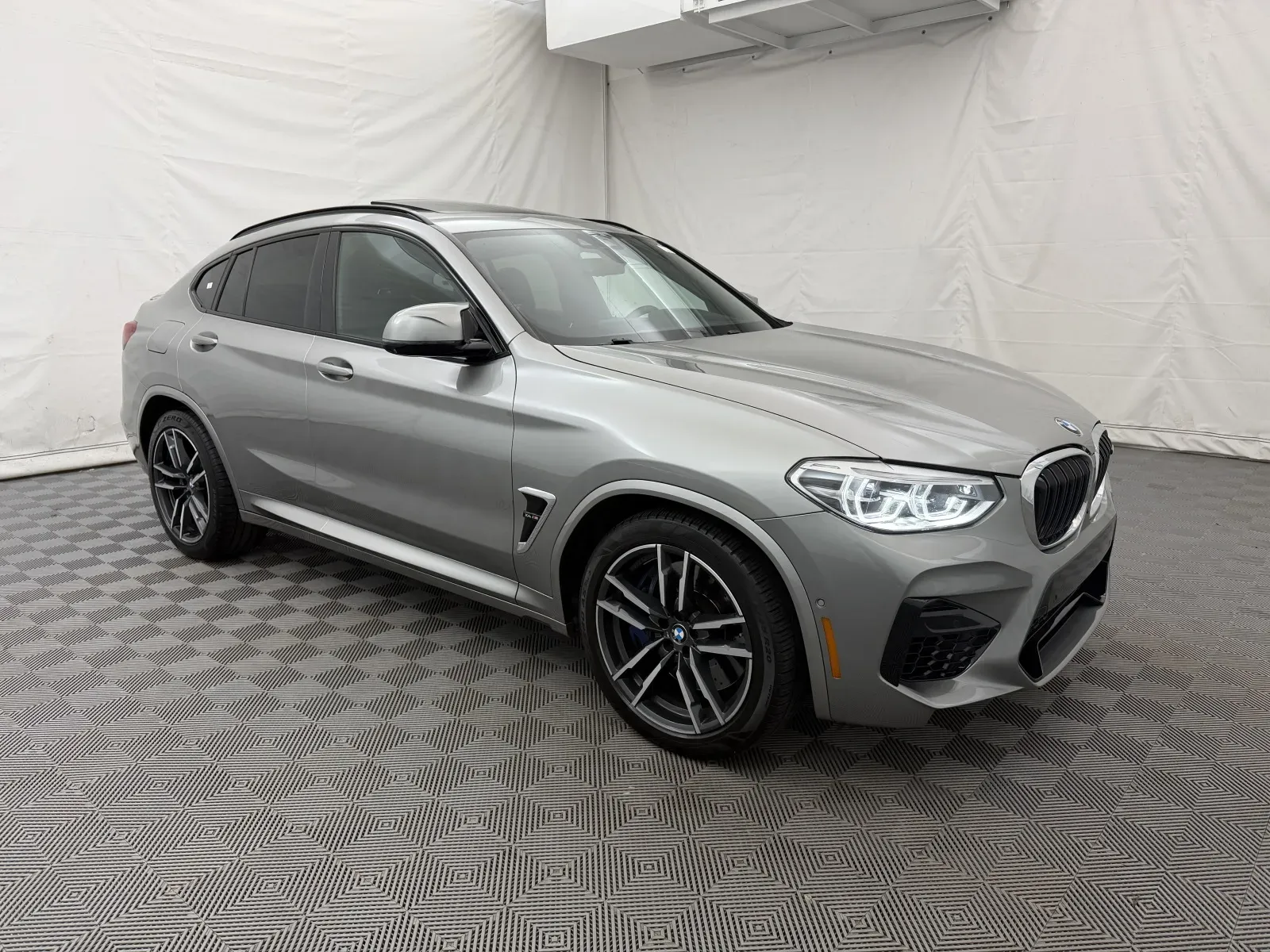 BMW X4 photo 4