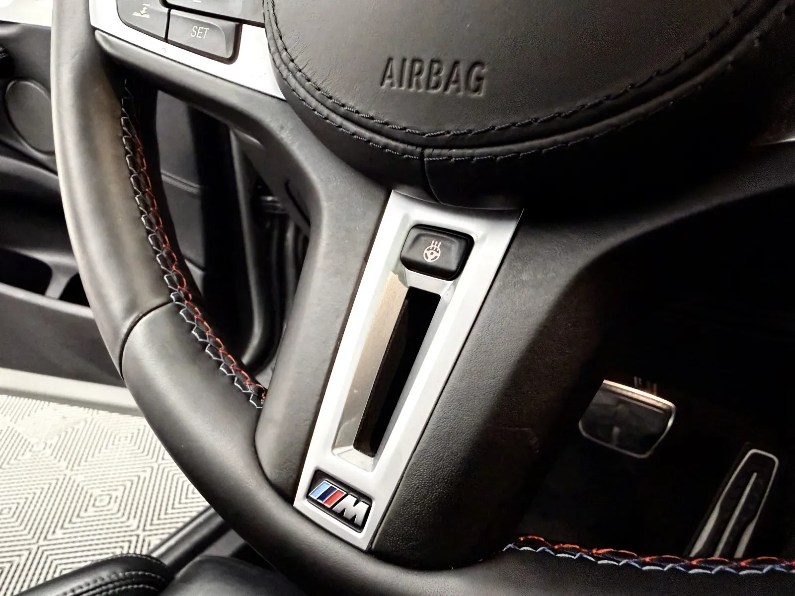 BMW X4 photo 15