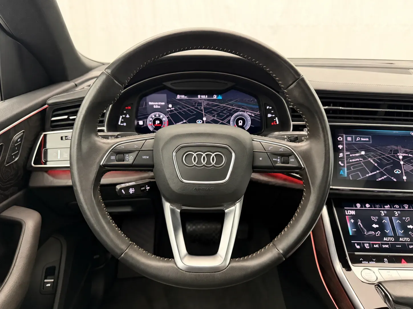 Audi Q8 photo 7
