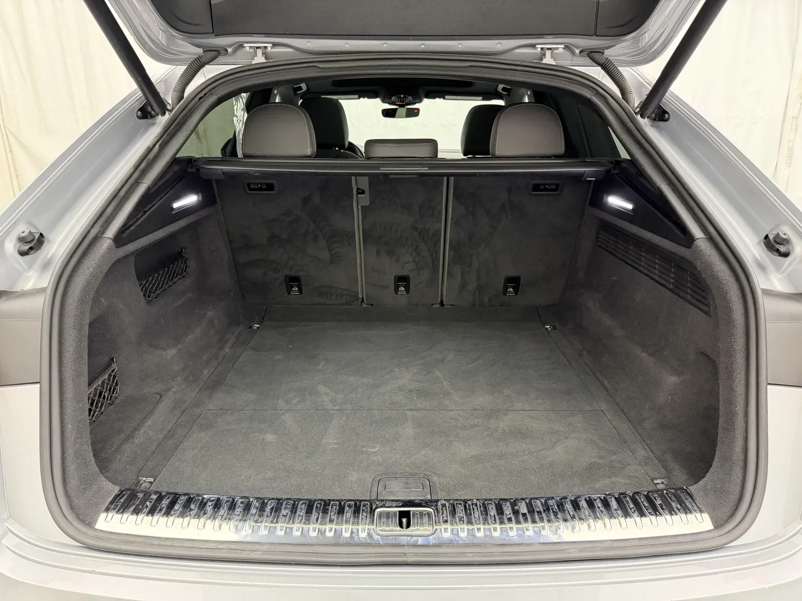 Audi Q8 photo 42
