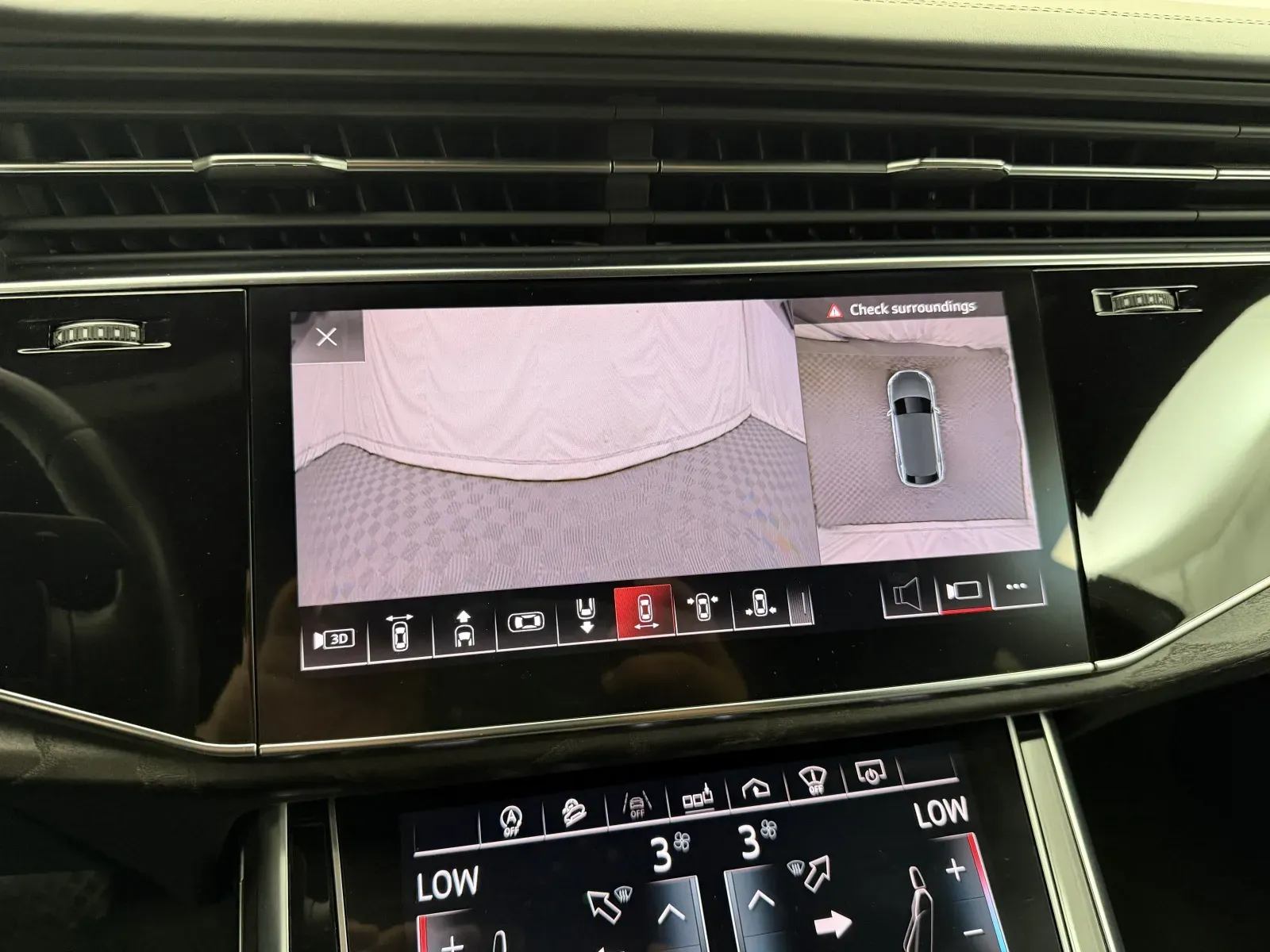Audi Q8 photo 20