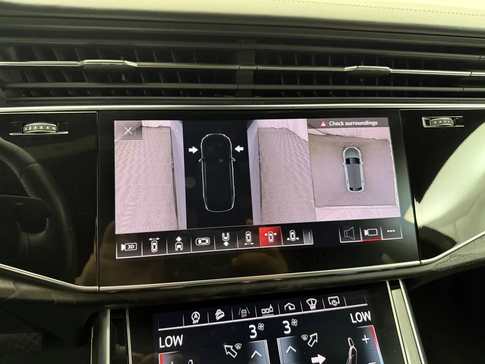 Audi Q8 photo 21