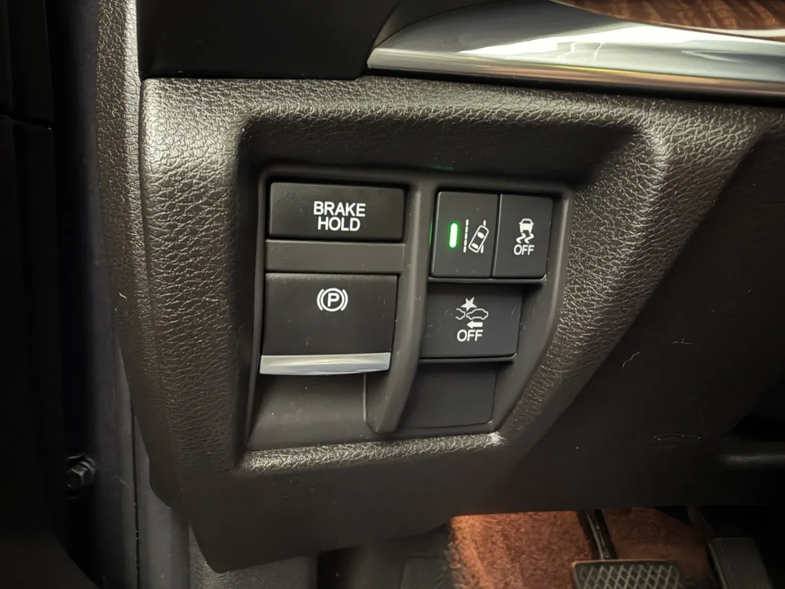 Acura MDX photo 15