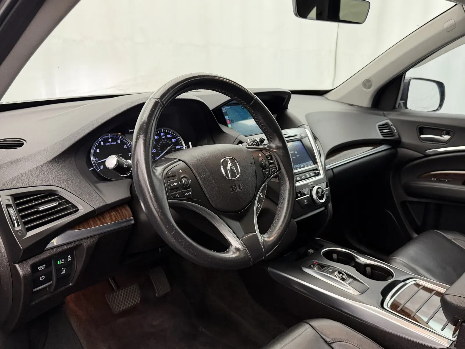 Acura MDX photo 11