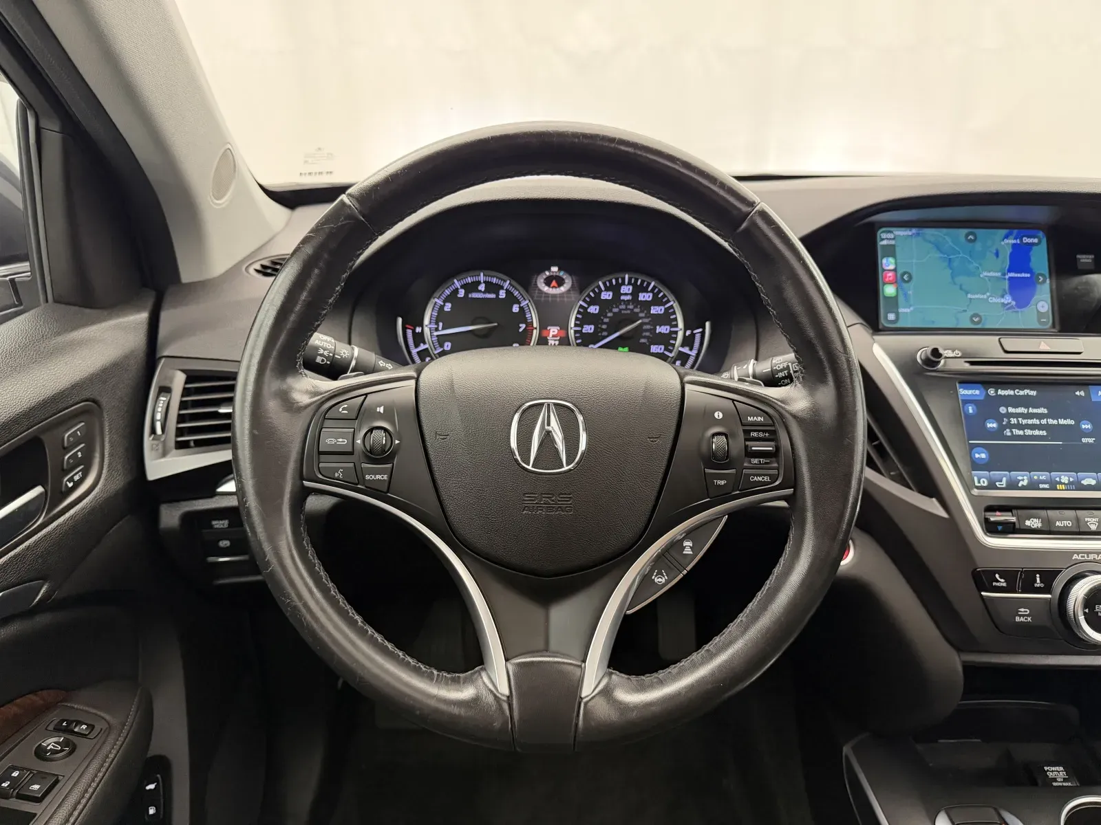 Acura MDX photo 12