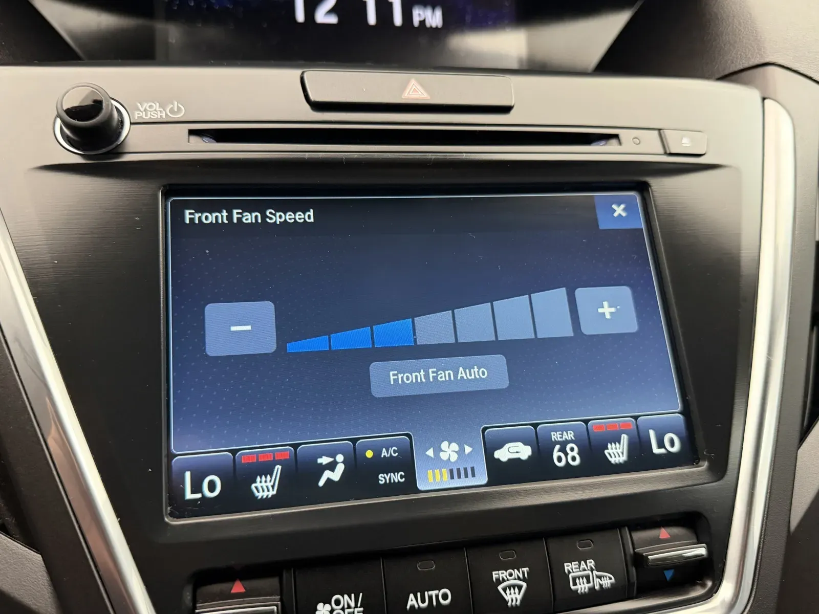 Acura MDX photo 24