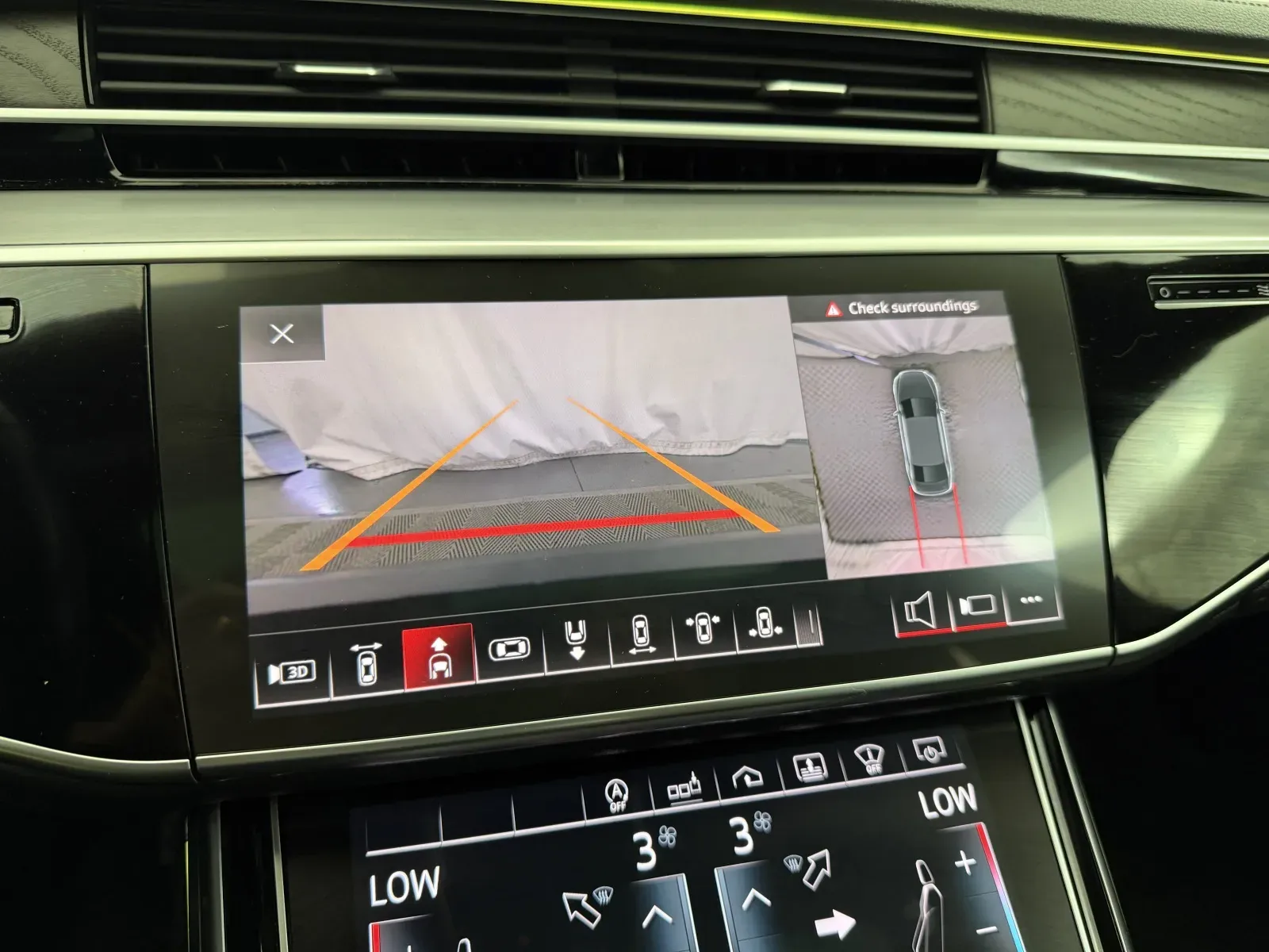 Audi A8 L photo 24