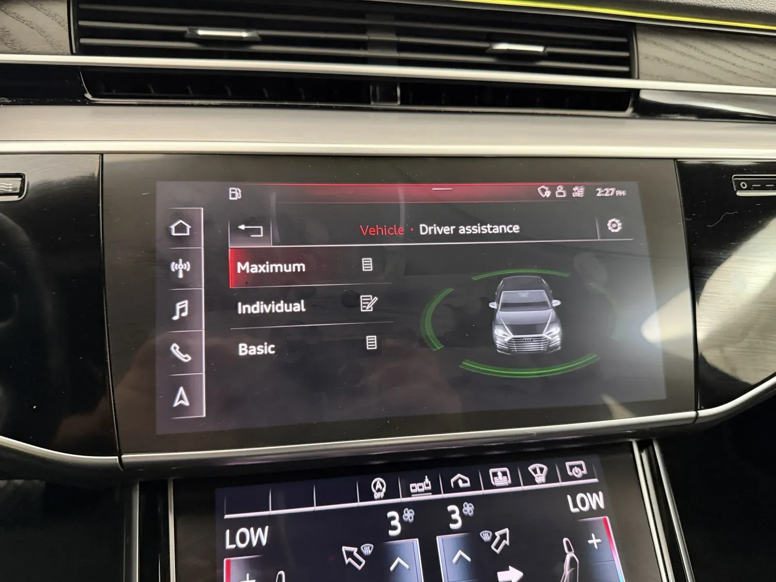 Audi A8 L photo 40