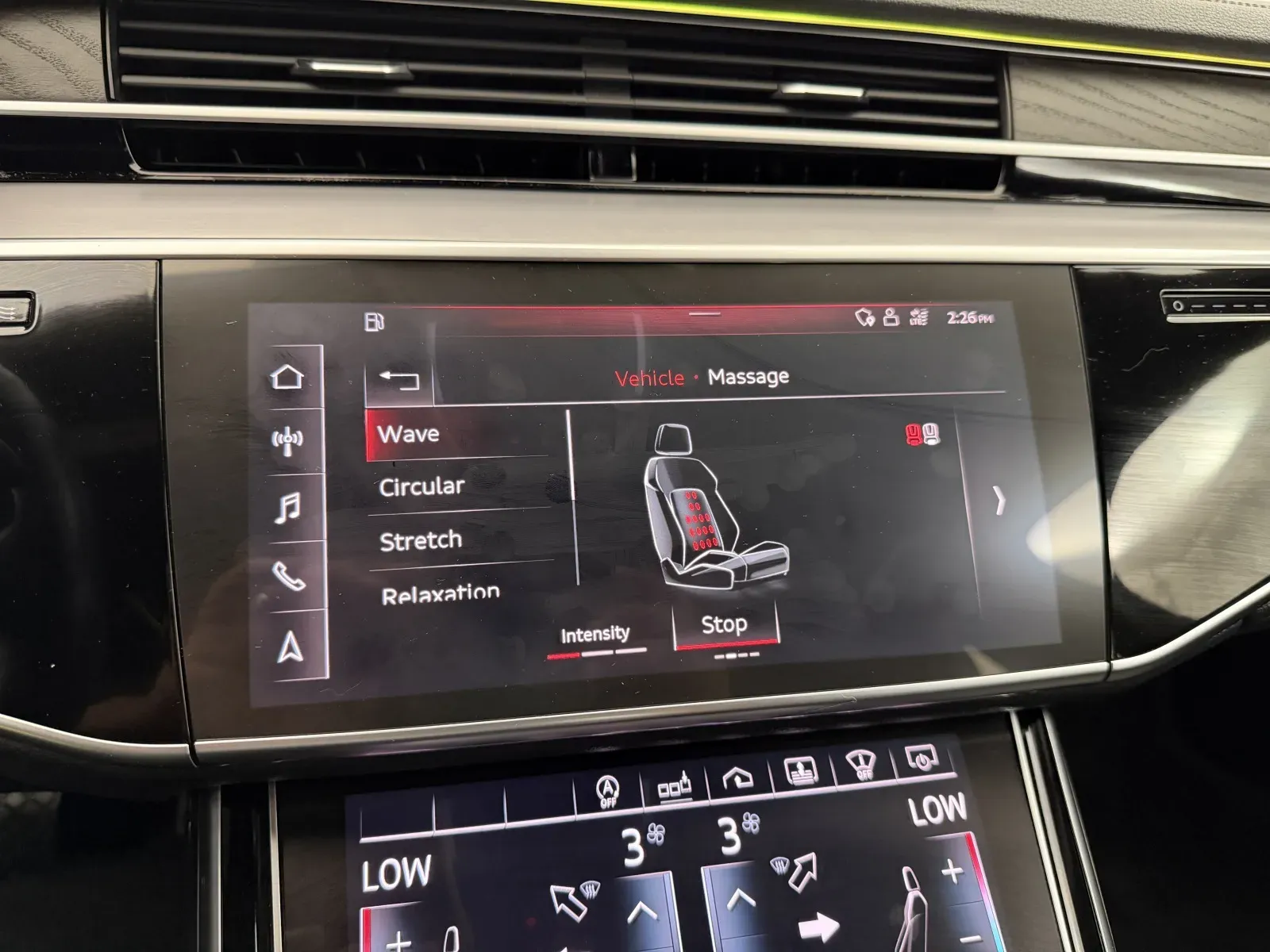 Audi A8 L photo 37