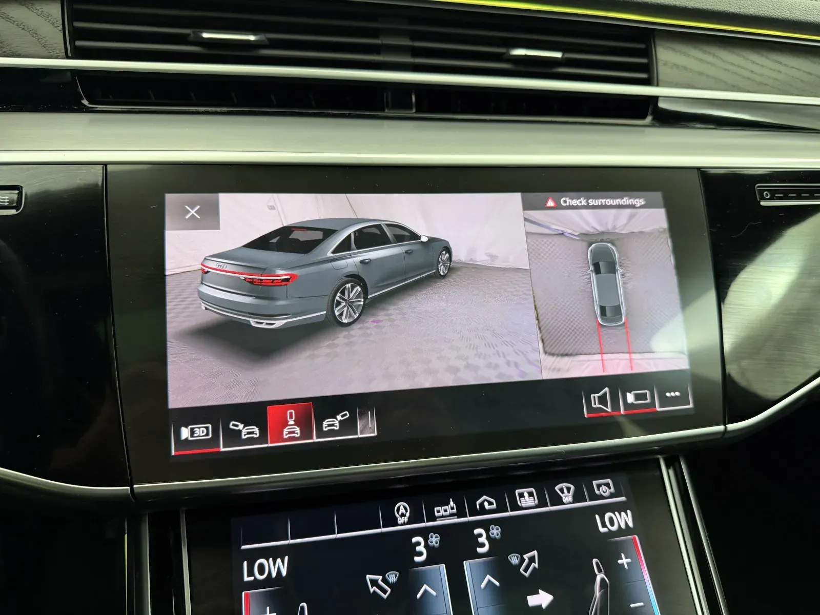 Audi A8 L photo 31