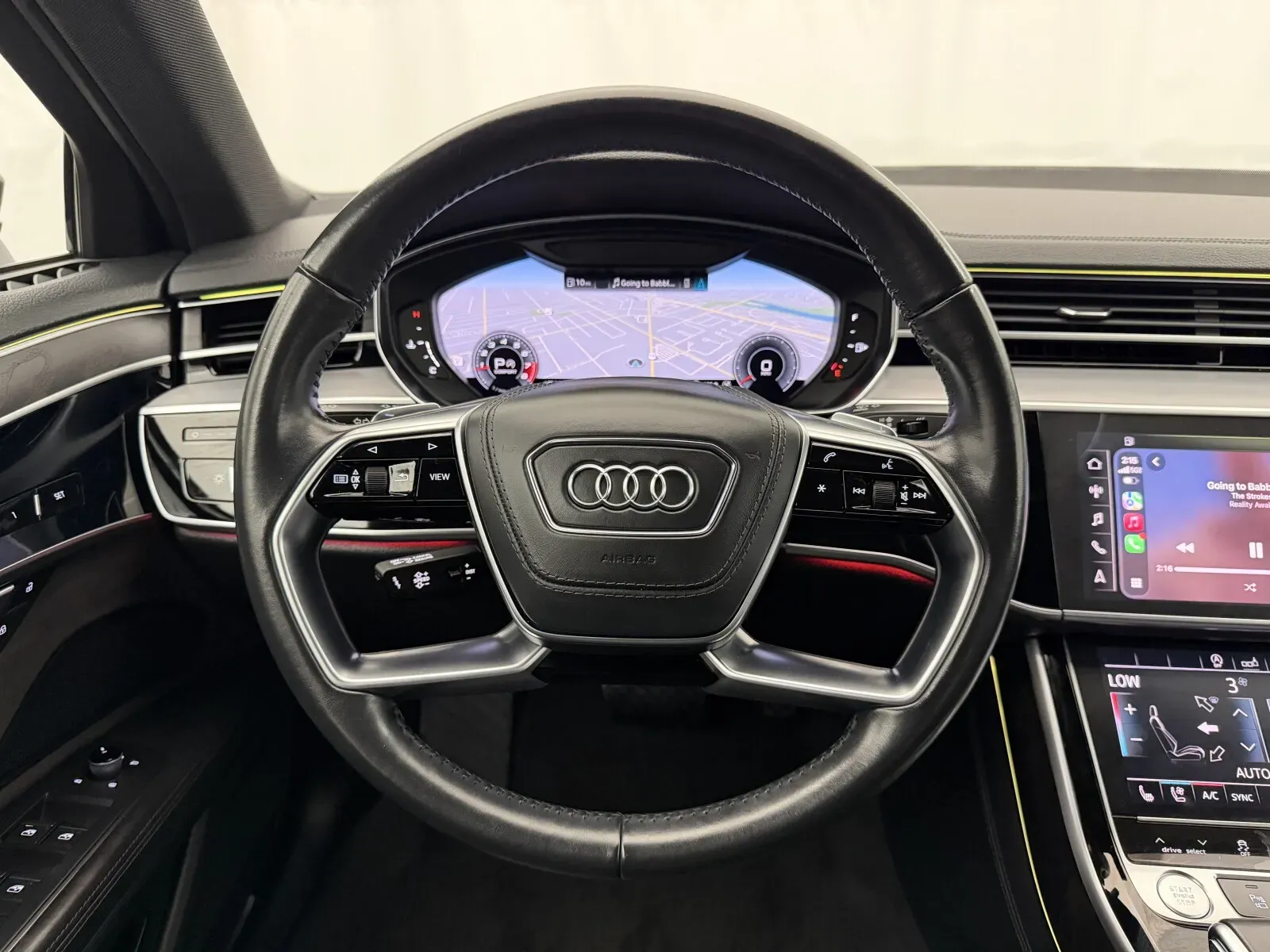 Audi A8 L photo 13