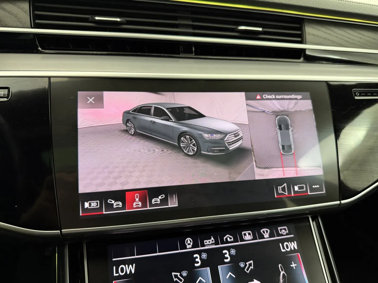 Audi A8 L photo 32
