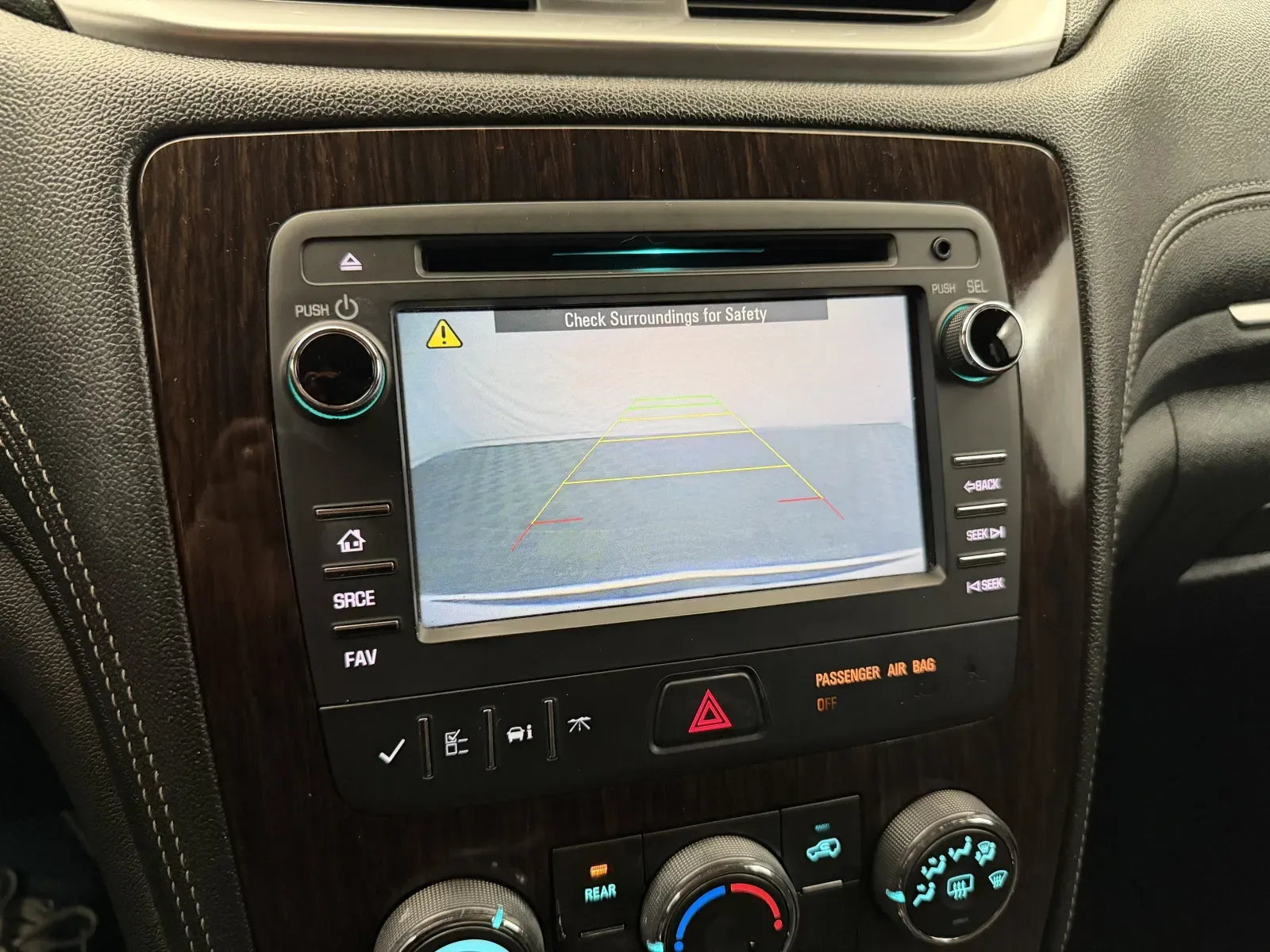 Chevrolet Traverse photo 16