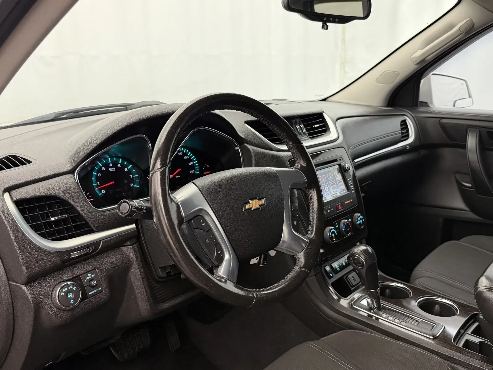 Chevrolet Traverse photo 10