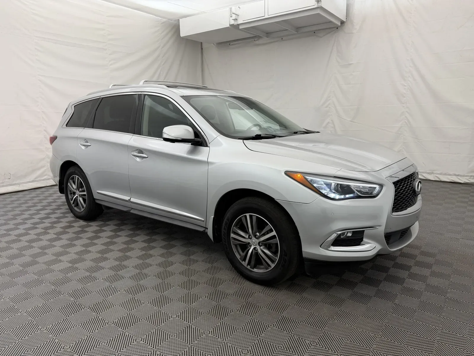 Infiniti QX60 photo 4
