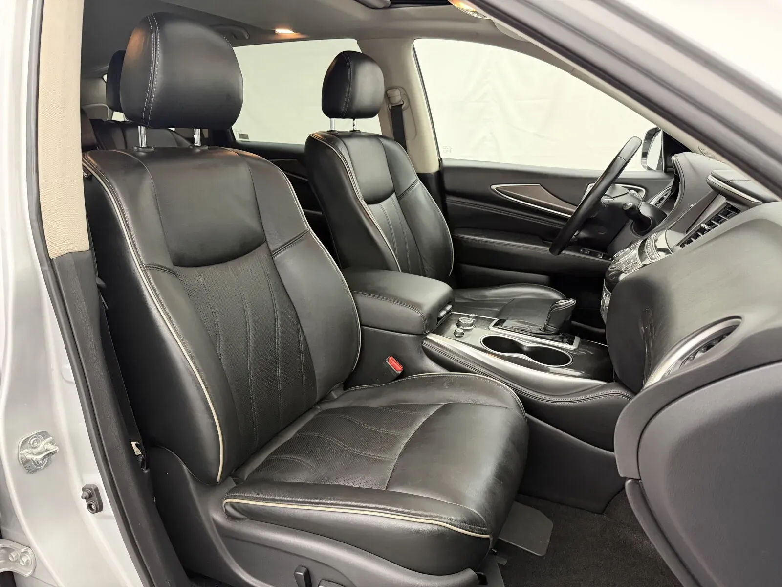 Infiniti QX60 photo 31