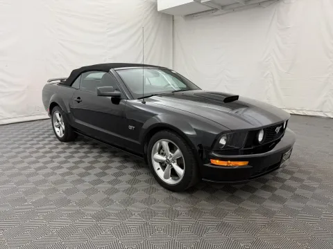 More photos of 2007 Ford Mustang GT Premium at Autos of Chicago, IL