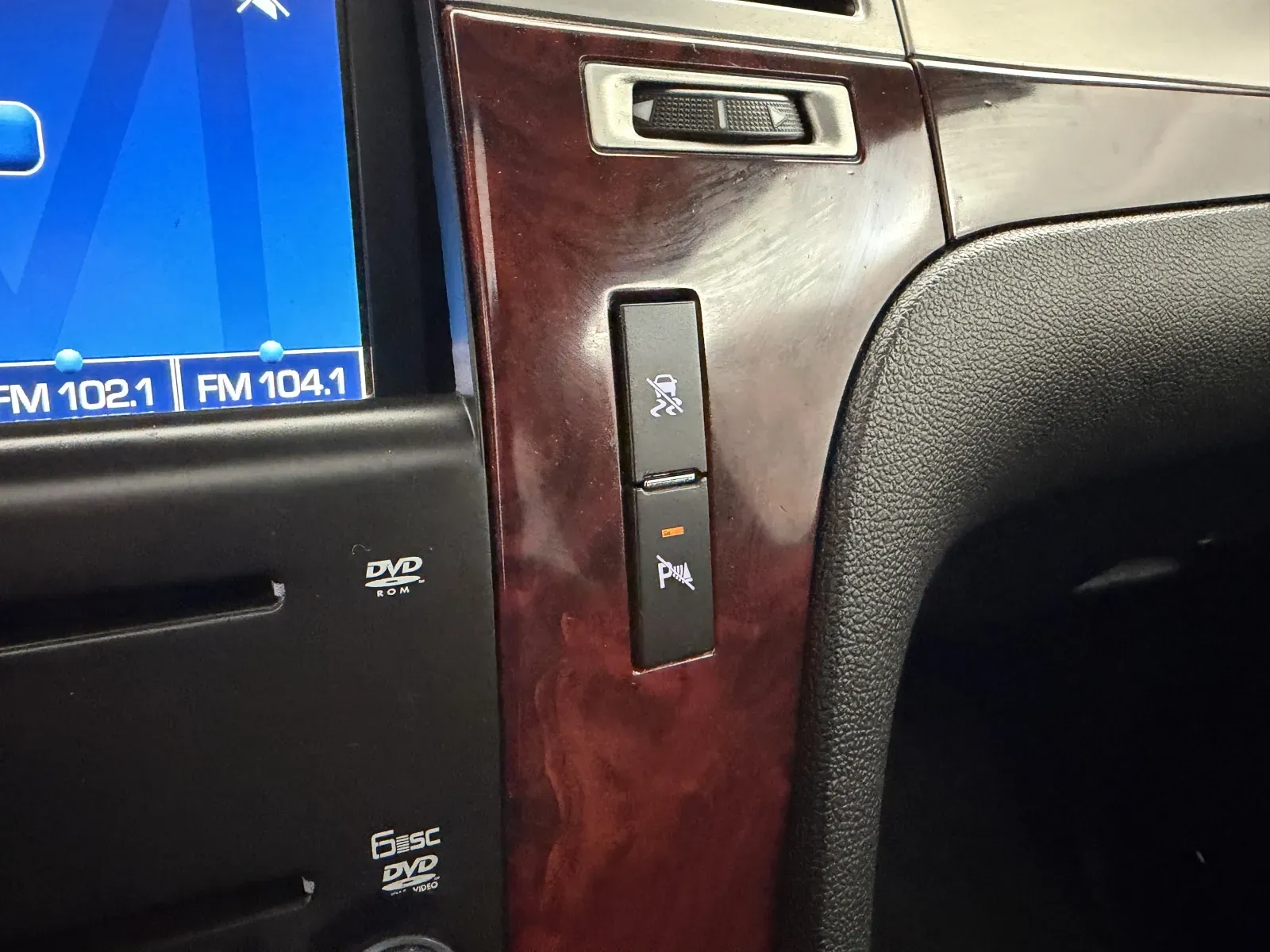 Cadillac Escalade photo 16